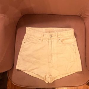 H&M shorts. Size 0. Color Off White.